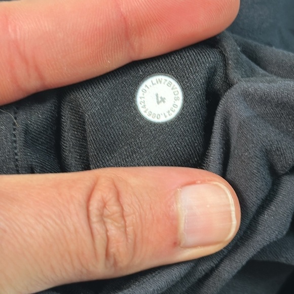 Lululemon Align High-Rise Short with Pockets 8" Heritage 365 Camo Deep Coal Mult - Picture 4 of 5